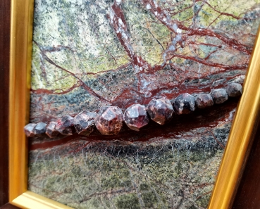 Preview: Granat auf Serpentin