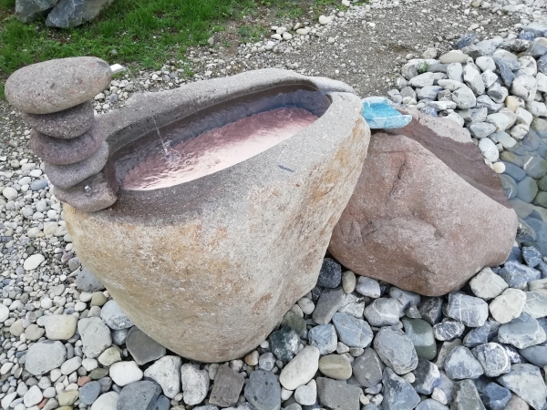 Porphyr-Quell mit Lapis