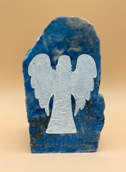 Weißer Engel in Lapis